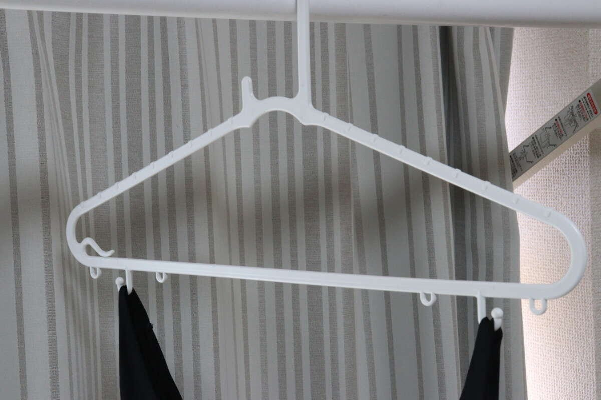 ダイソー　プラスチックハンガー　フック