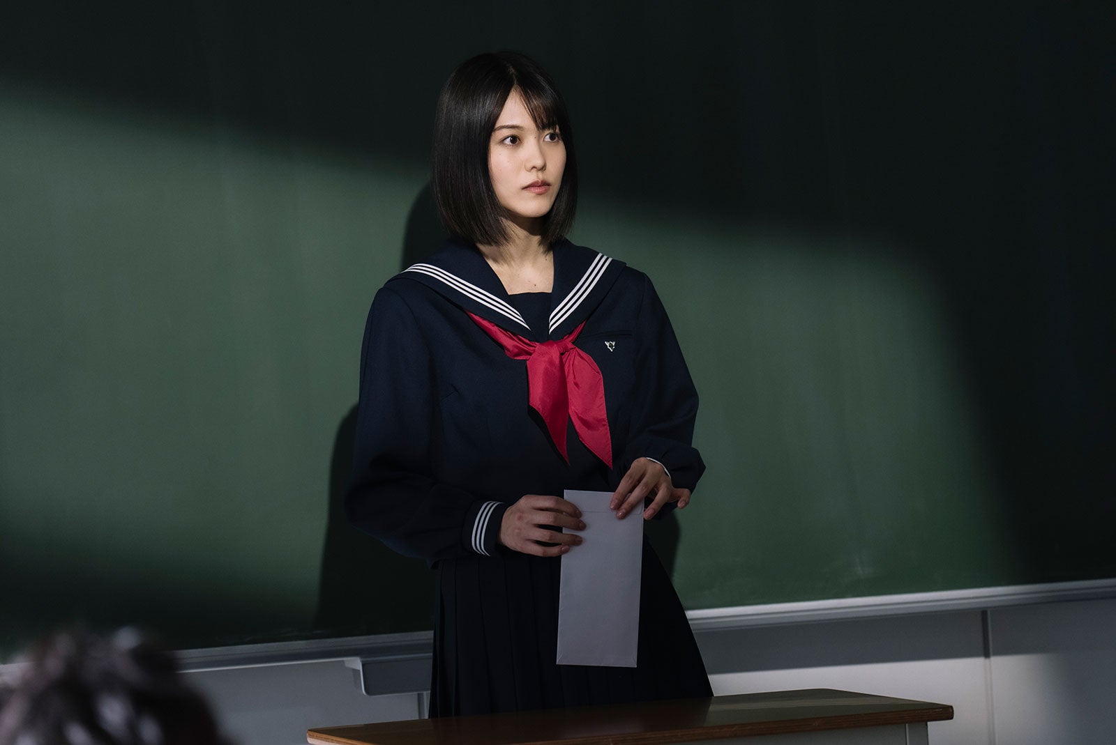 志田彩良（C）2024 映画「遺書、公開。」製作委員会（C）陽東太郎／SQUARE ENIX