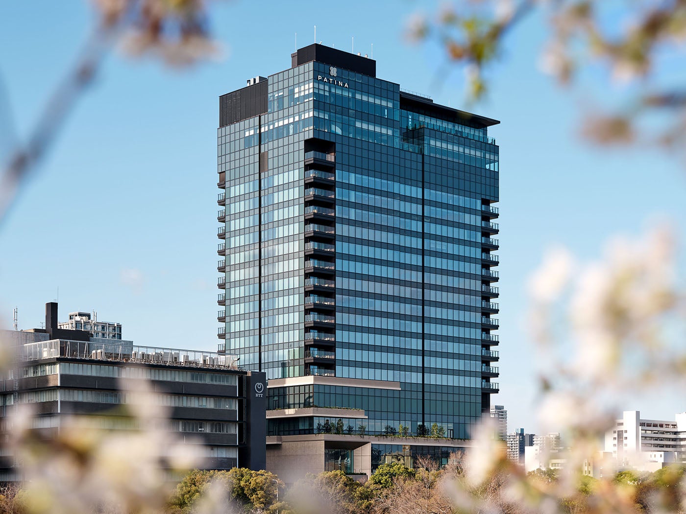 大阪城を一望する新ホテル「パティーナ大阪」季節感息づく空間でラグジュアリーな時間を提供