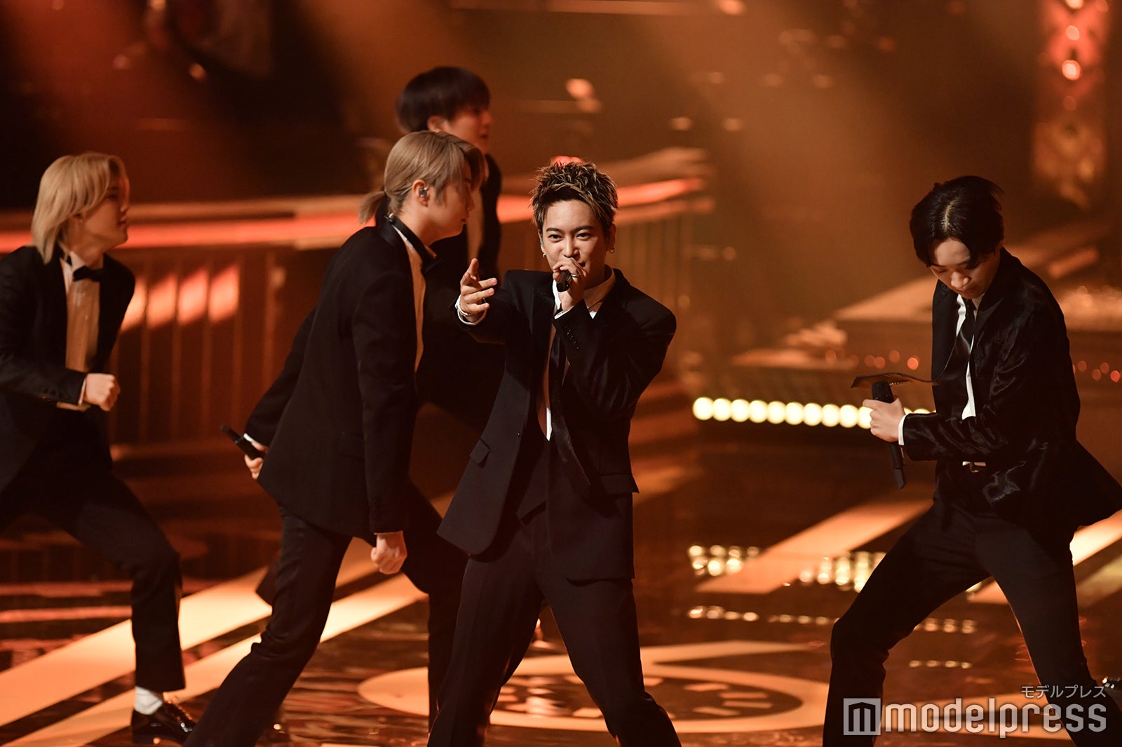 （C）モデルプレス