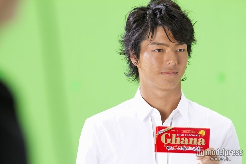 石川遼／ロッテ「ガーナミルクチョコレート」新CM「母の日篇2012」