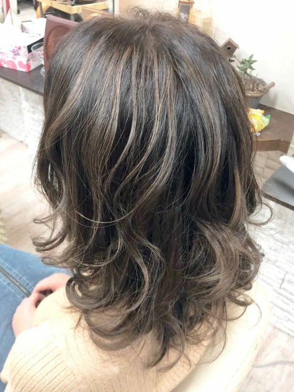 可愛いのに大人っぽい ミディアムヘアの髪型で叶える女度上がる仕上がりをご紹介 モデルプレス