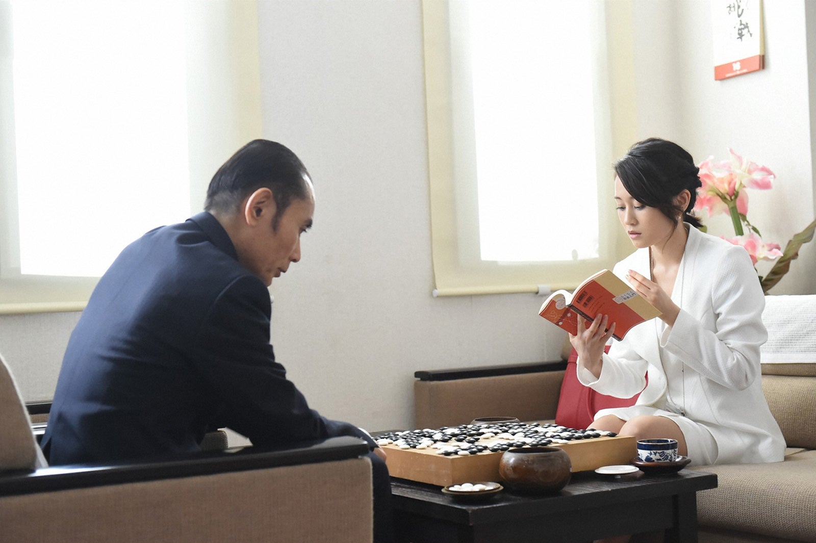 片岡鶴太郎、前田敦子「毒島ゆり子のせきらら日記」最終話・場面カット（C）TBS