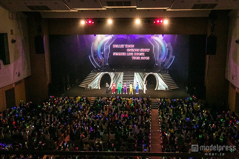 ライブの様子／撮影：米山三郎［SignaL］