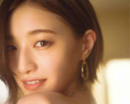 乃木坂46卒業の中田花奈、大人セクシーな美背中披露 1st写真集のタイトル&表紙解禁<好きなことだけをしていたい>