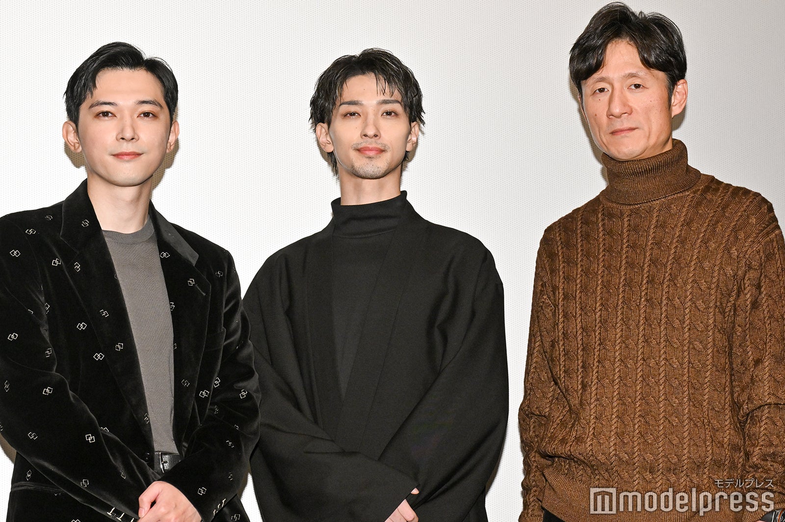 （左から）吉沢亮、横浜流星、李相日監督（C）モデルプレス