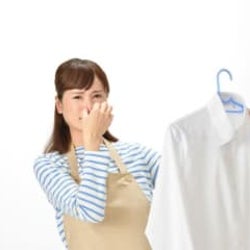 汗臭い、雑巾臭…洗濯しても取れないニオイに4つの対策