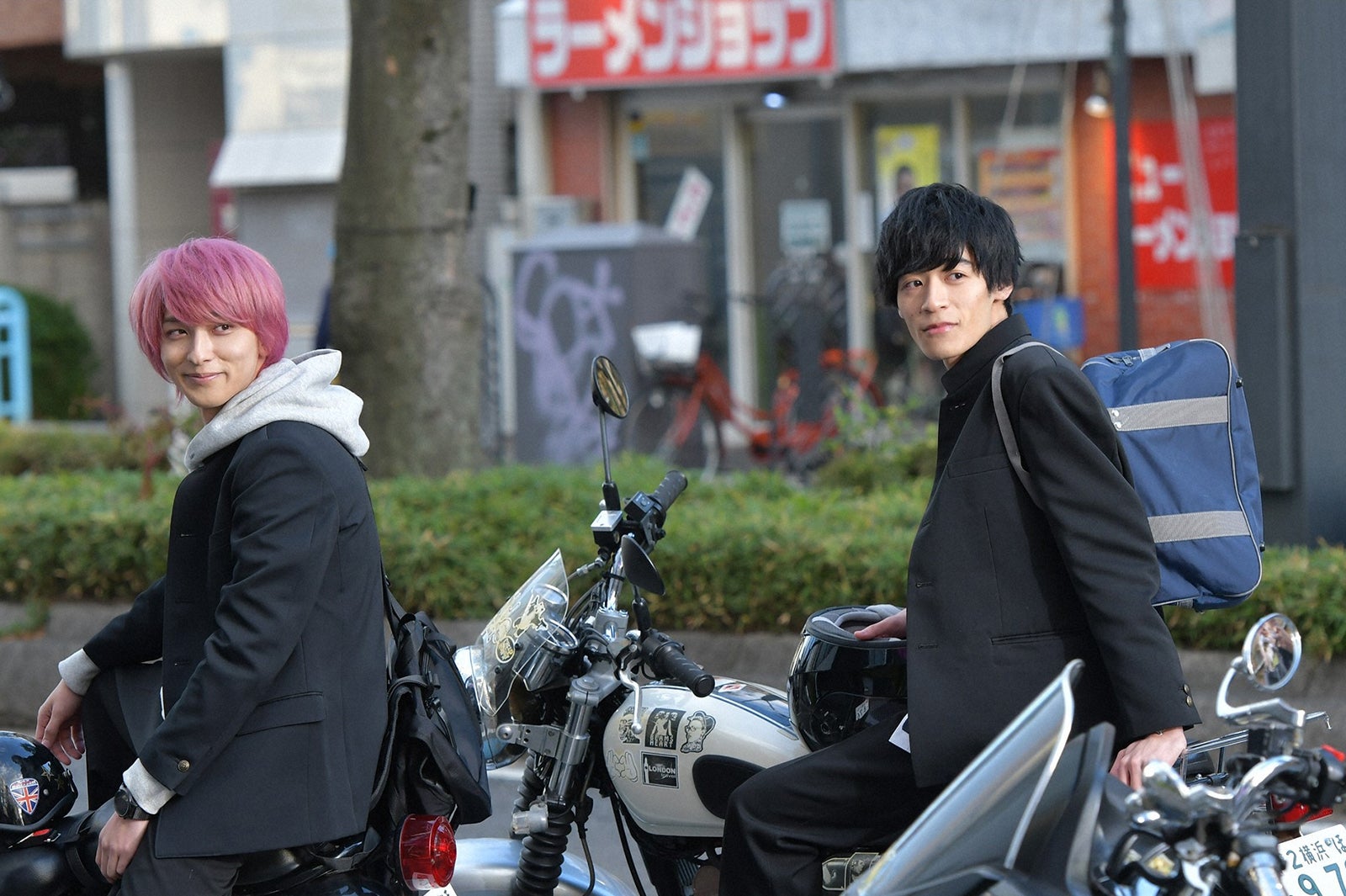 横浜流星、若林拓也／「初めて恋をした日に読む話」第1話より（C）TBS