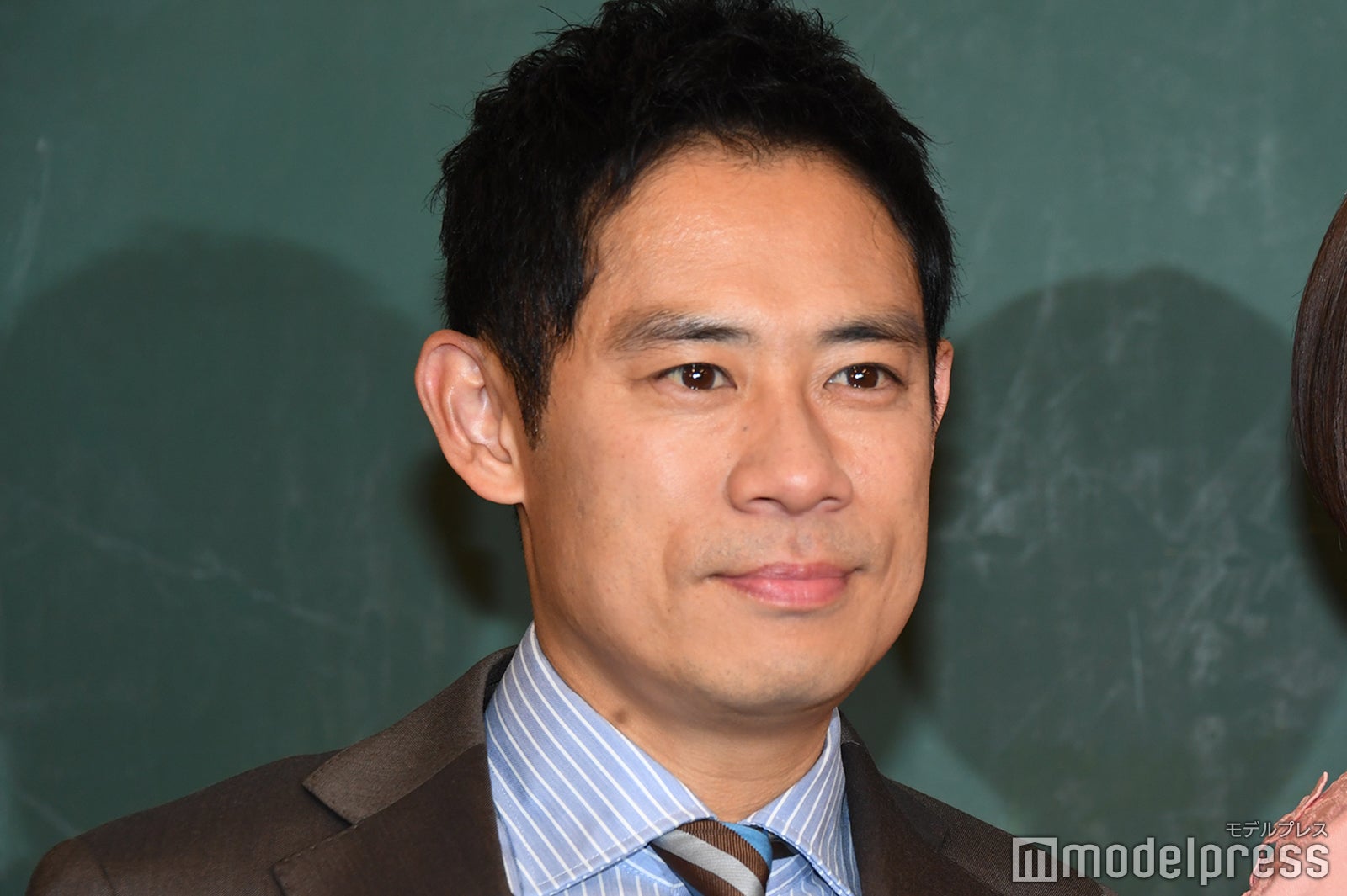 伊藤淳史（C）モデルプレス