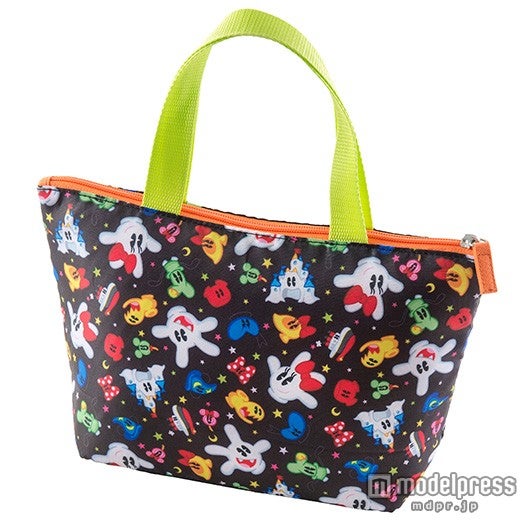 スーベニアランチケース（ランドと共通デザイン）（C）Disney