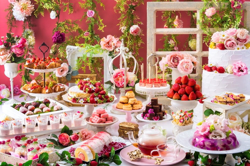 「秘密の花園」モチーフのいちごスイーツブッフェ、いちご食べ比べや英国スイーツも