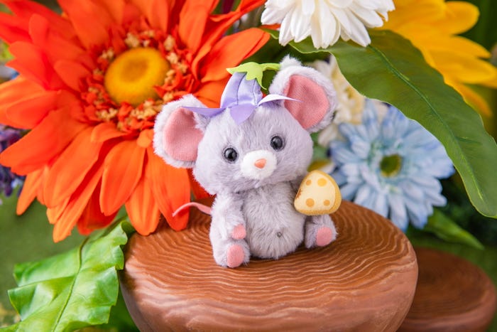 ぬいぐるみチャーム 2,200円(C)Disney