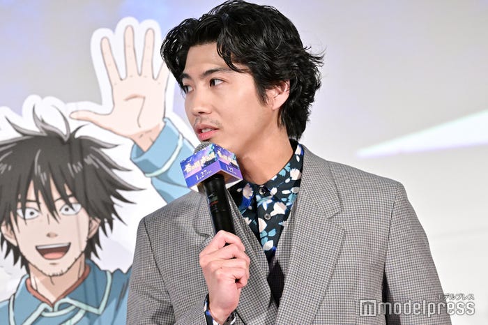 賀来賢人(C)モデルプレス