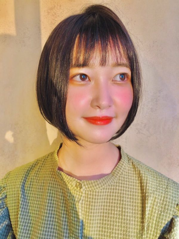 ぽっちゃりさんでも小顔見えが叶うショートボブ15選 丸顔に似合うシルエットとは モデルプレス ぽっちゃりさんでも小顔見えが叶うショートボブ15選 丸顔に似合うシルエットとは モデルプレス