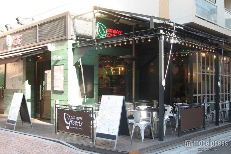 麻布十番駅からすぐの「eat more greens」