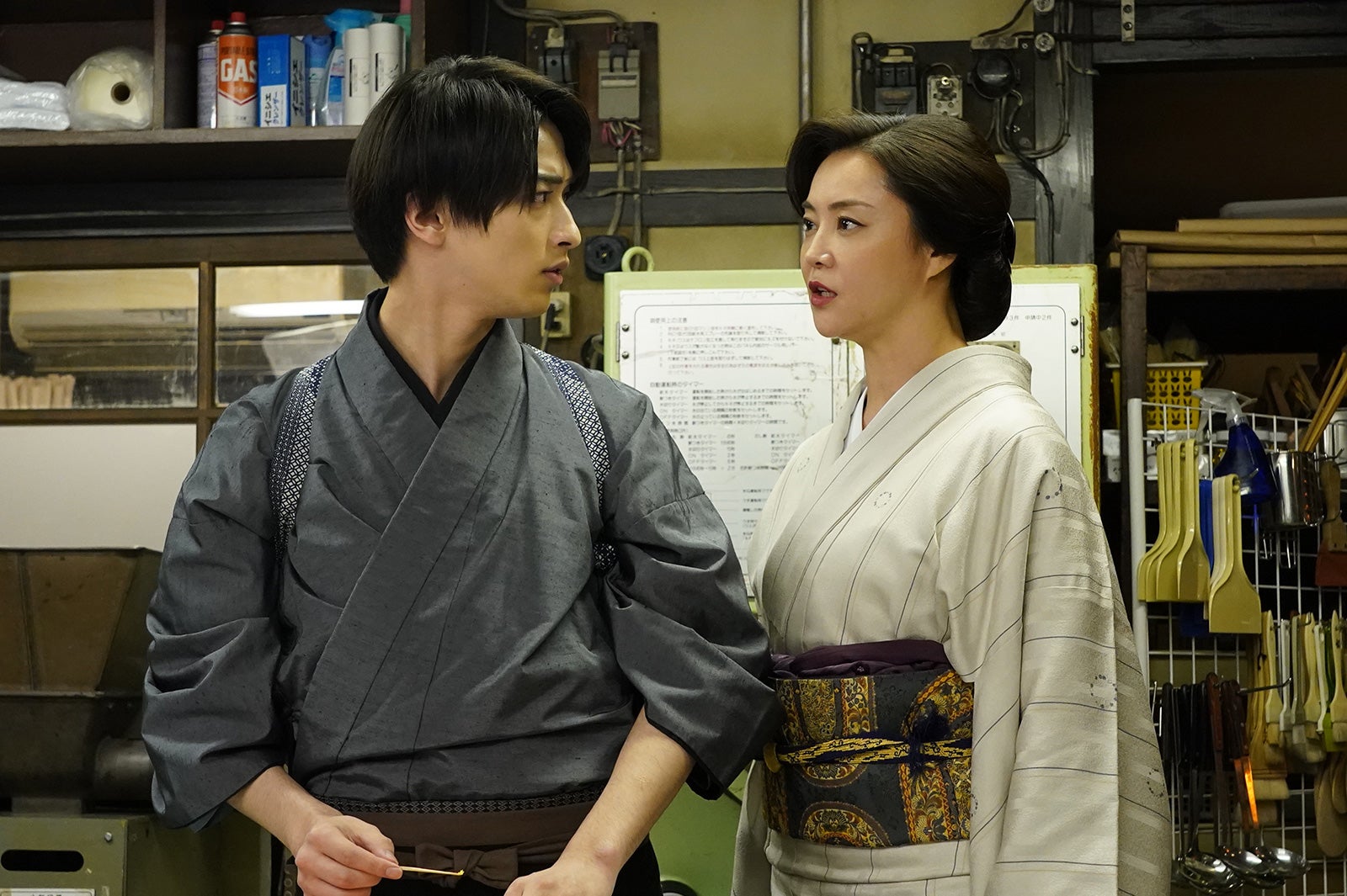 横浜流星、観月ありさ「私たちはどうかしている」第7話より（C）日本テレビ