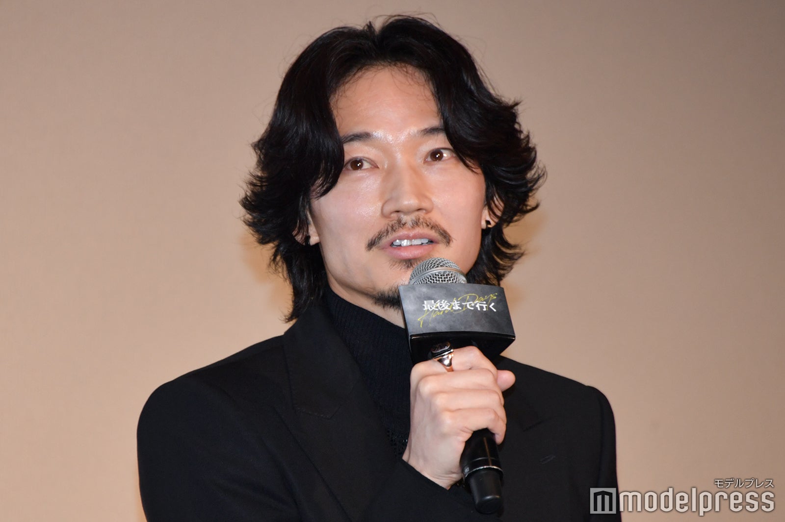 綾野剛（C）モデルプレス