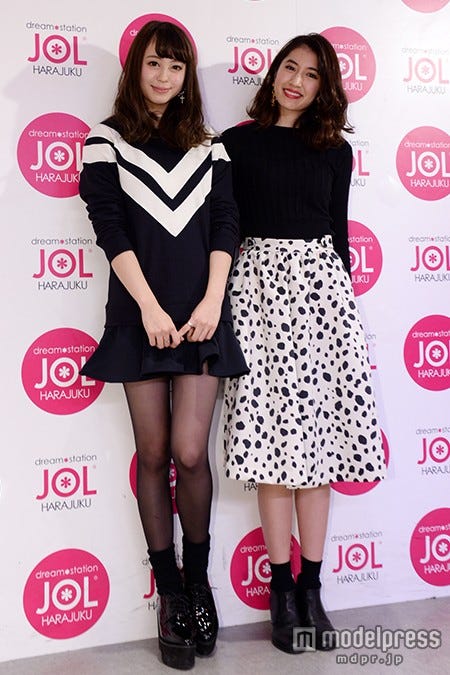 (左から)大川藍、有末麻祐子