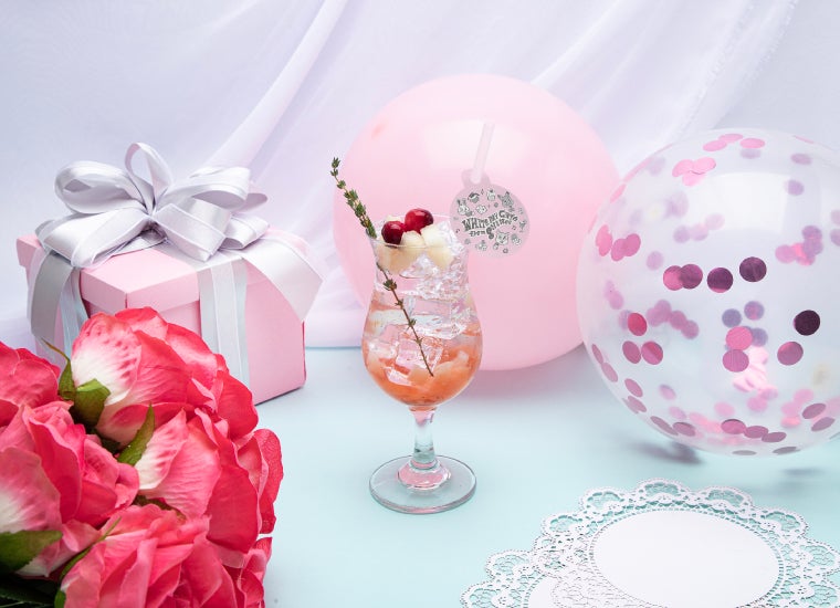 ベリーピーチソーダ税込1,089円／提供画像