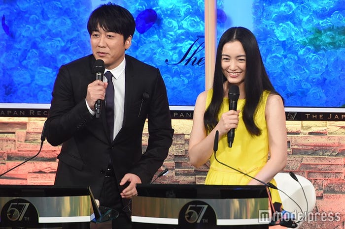 安住紳一郎アナ、仲間由紀恵(C)モデルプレス