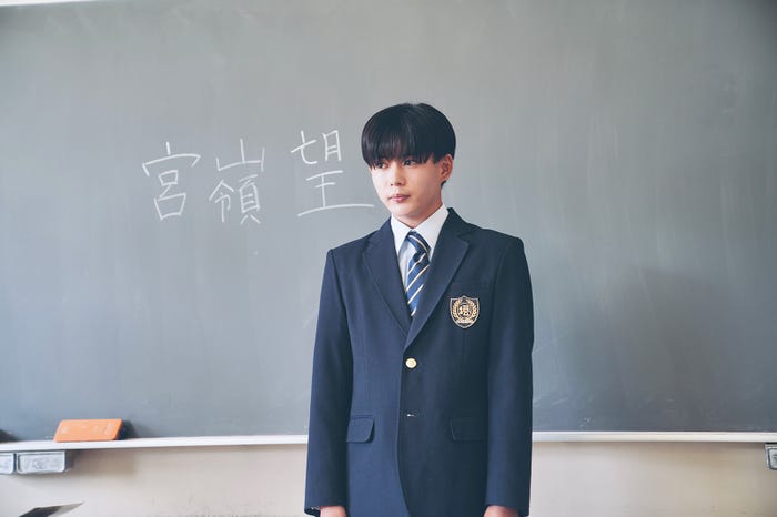 長尾謙杜(C)2025『恋に至る病』製作委員会