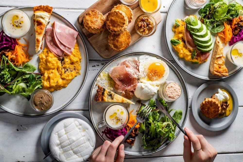 ティーラテ専門店「チャバティ」京都嵐山店が一軒家カフェに、ブランチメニューも導入