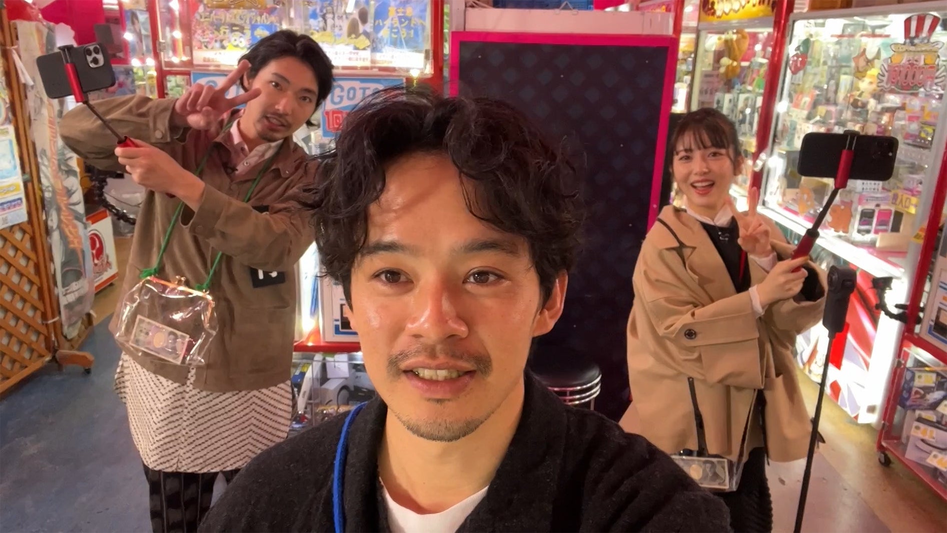 柄本佑、池松壮亮、浜辺美波（C）テレビ朝日