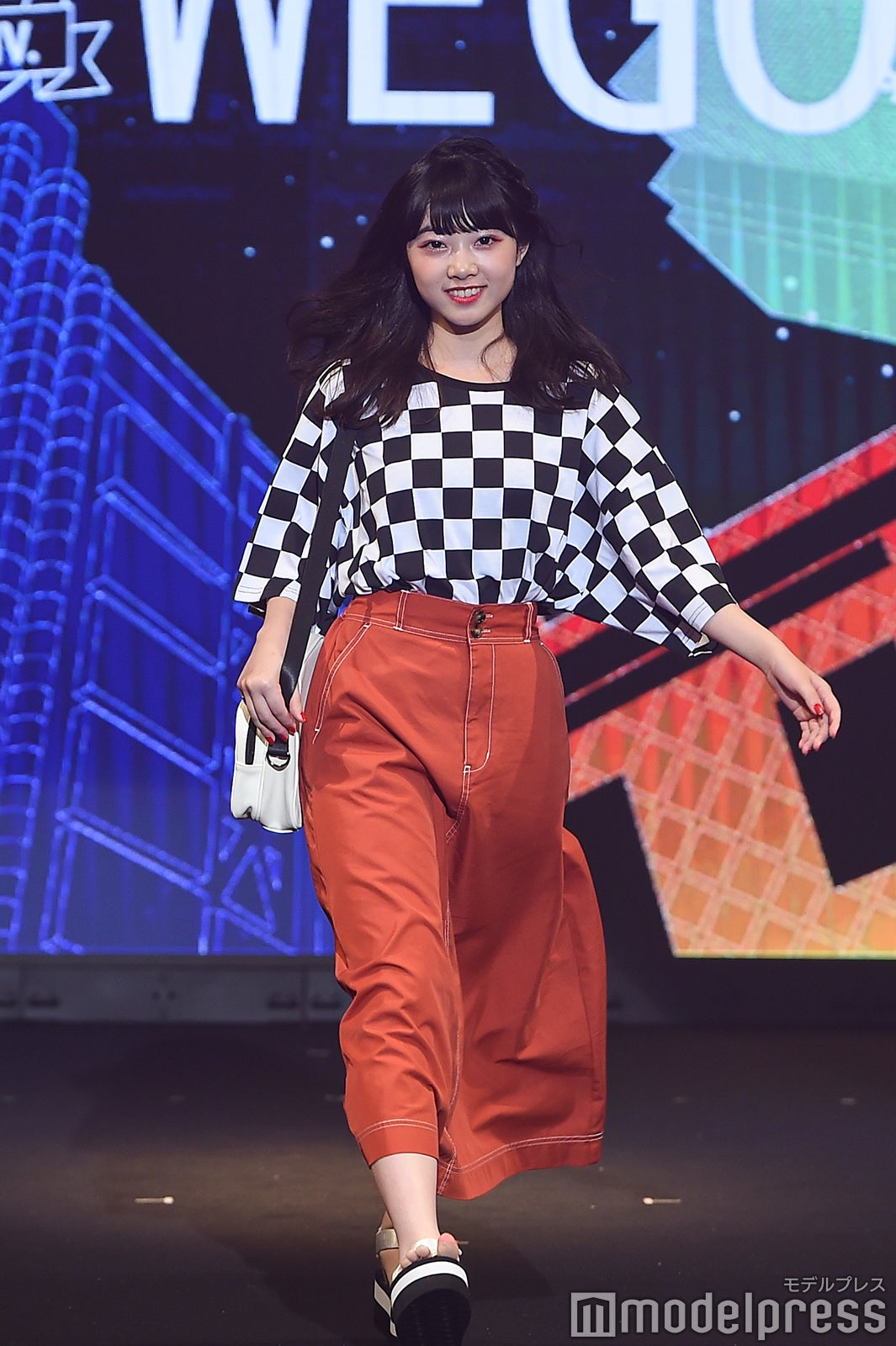 （C）モデルプレス