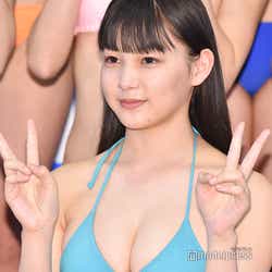 吉澤遥奈(C)モデルプレス