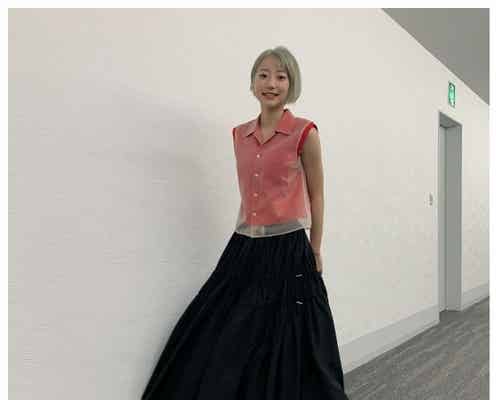 武田玲奈、“雰囲気ガラリ”アッシュブロンドヘアに絶賛の声「素敵」「可愛い」