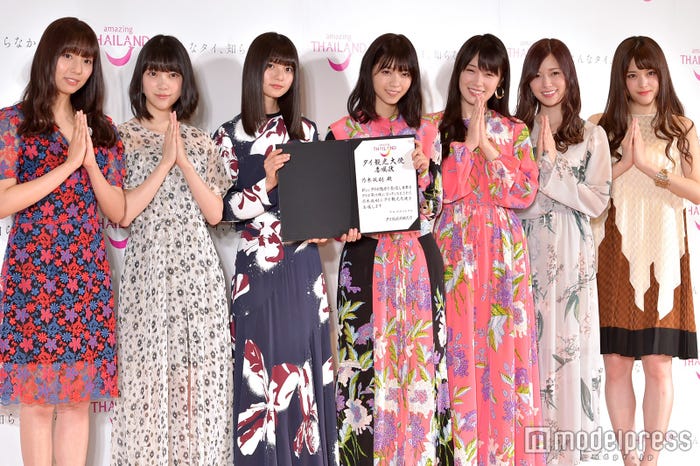 乃木坂46/左から:新内眞衣、堀未央奈、齋藤飛鳥、西野七瀬、高山一実、白石麻衣、松村沙友理(C)モデルプレス