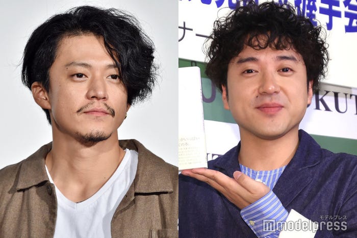 小栗旬、ムロツヨシ (C)モデルプレス