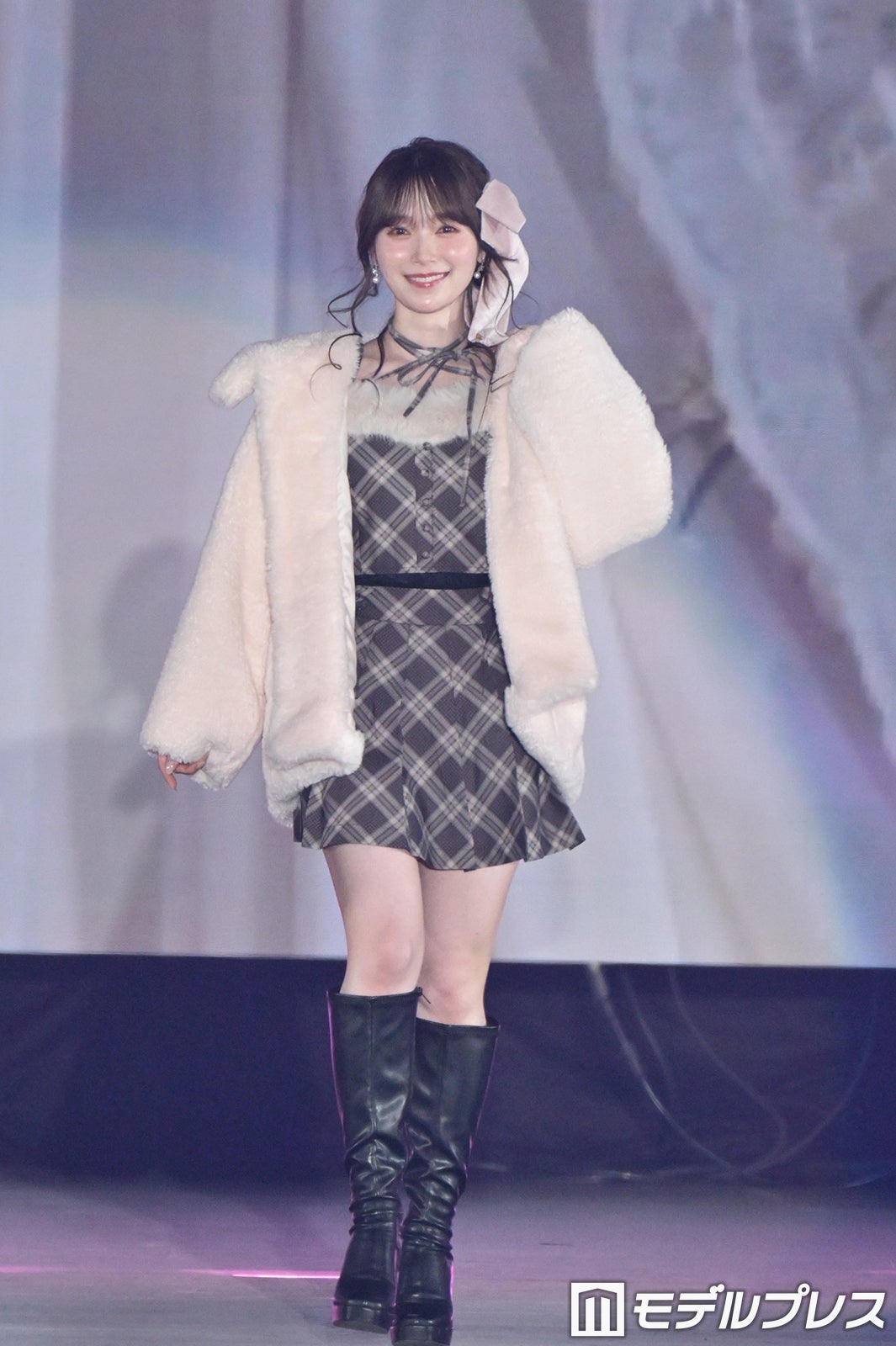 （C）モデルプレス