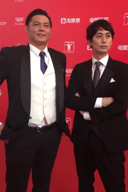 (左から)井坂俊哉、平岡祐太