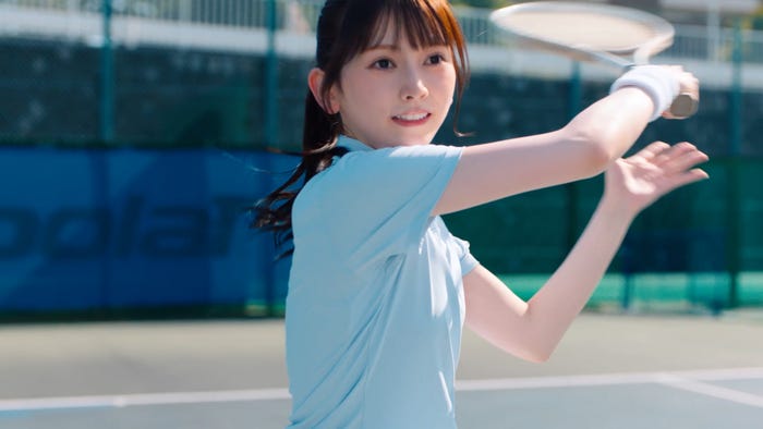 乃木坂46/新TVCM「メイク仕上げの新習慣!」篇(C)乃木坂46LLC