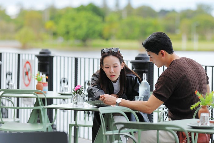 「ドルシングル ズ 7 IN GOLD COAST」(C)MBN. All Rights Reserved.