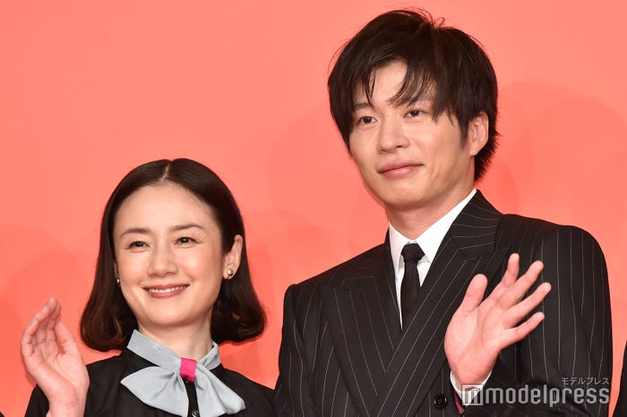 原田知世、田中圭 (C)モデルプレス