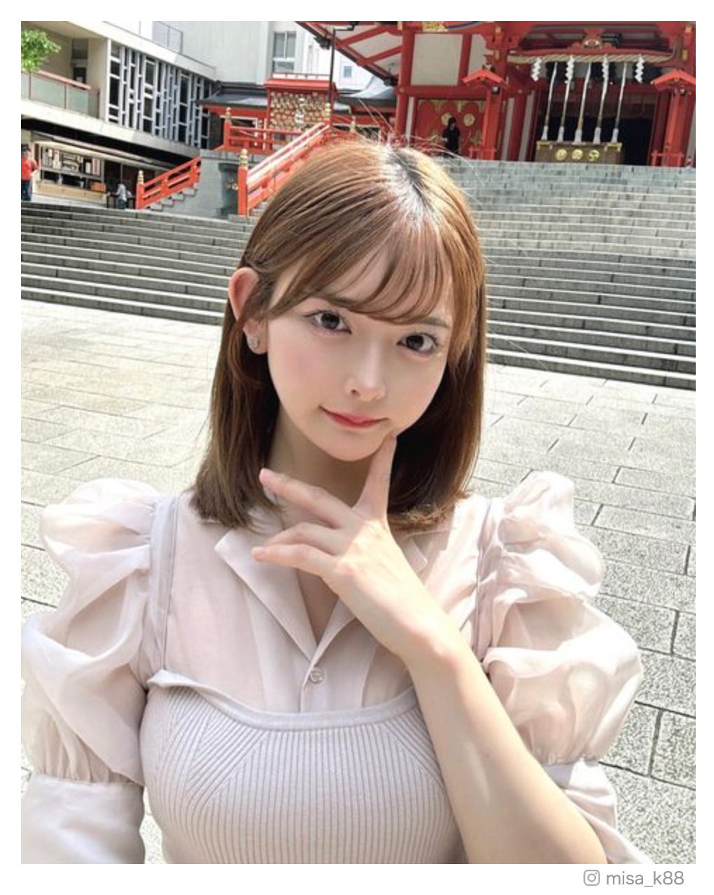 双子出産の“整形総額1700万円”黒崎みさ、タトゥー除去を報告 理由も説明