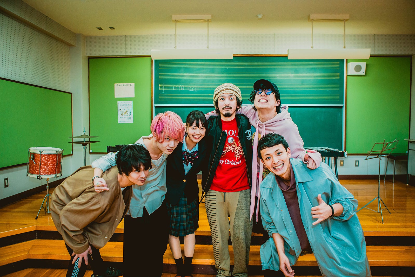 感覚ピエロ＆新條由芽（提供写真）