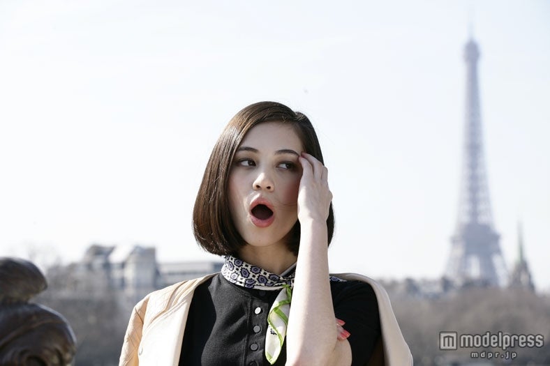 水原希子／資生堂「TSUBAKI」ヘッドスパ新CMメイキングショット