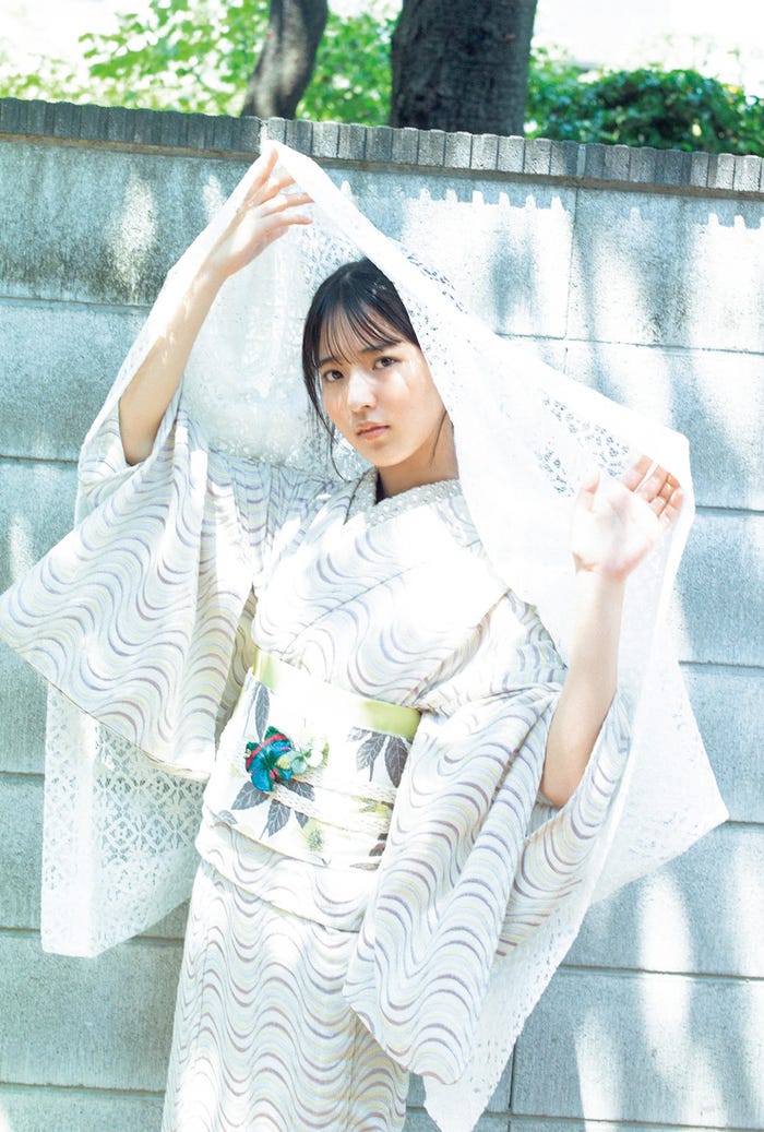 「blt graph.vol.92」ローソンエンタテインメント購入特典ポストカード【中嶋優月(櫻坂46)】(提供写真)