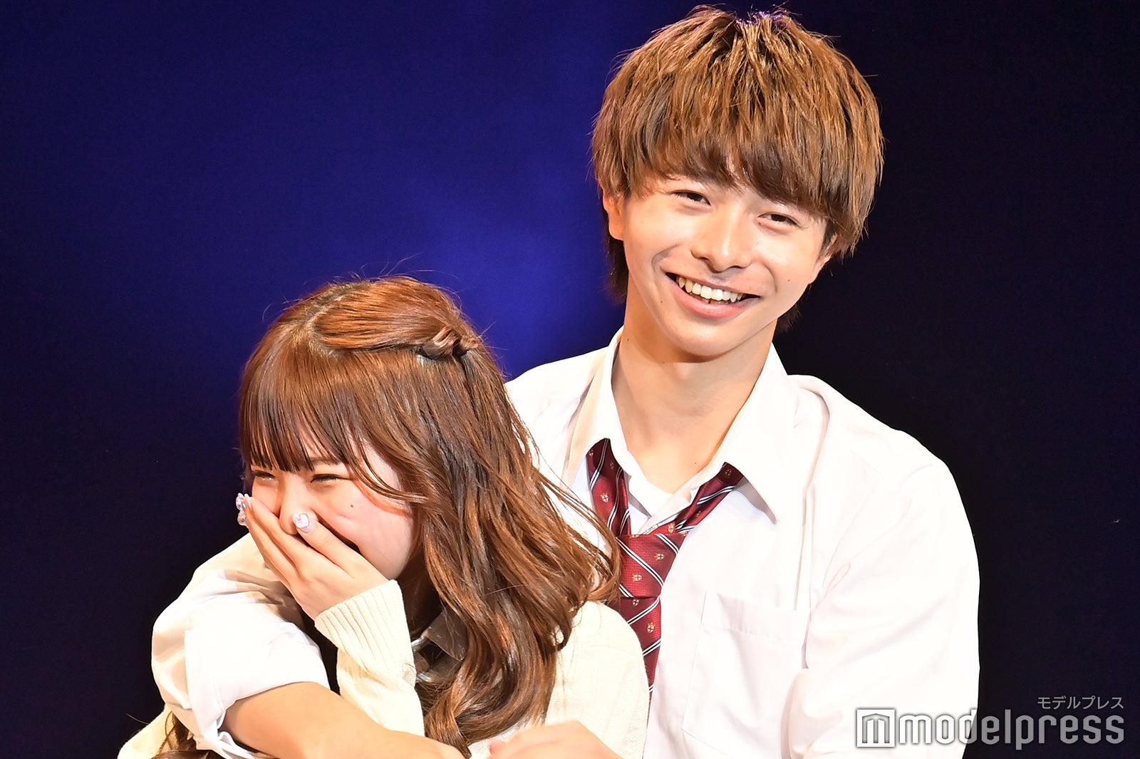 折田涼夏、松本仁 （C）モデルプレス