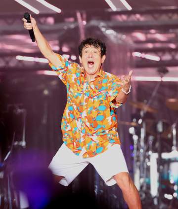 TUBEが大雨予報覆す奇跡のハマスタ夏祭り「みなさんのTUBEに対する愛が引き起こした」 8月手術したばかりの松山千春と初共演も
