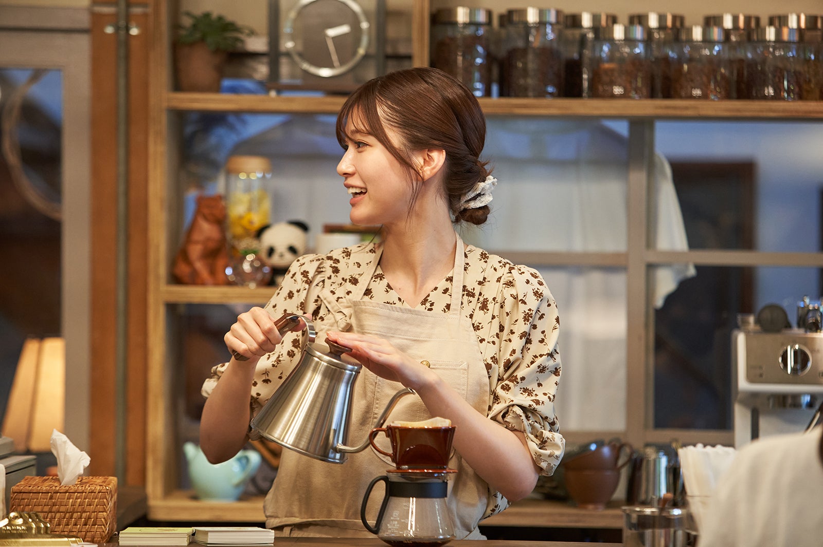 生見愛瑠「日曜の夜ぐらいは…」第10話より（C）ABCテレビ