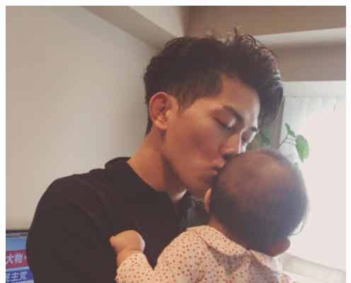 近藤千尋、”愛娘へキス”夫・ジャンポケ太田のほっこりショット公開で「幸せ家族」「憧れ」の声