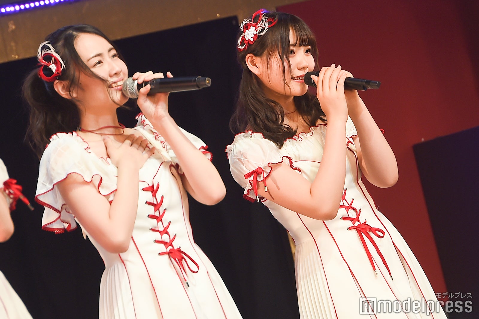 西村菜那子、小熊倫実「AKB48グループリクエストアワー セットリストベスト100 2019」 （C）モデルプレス