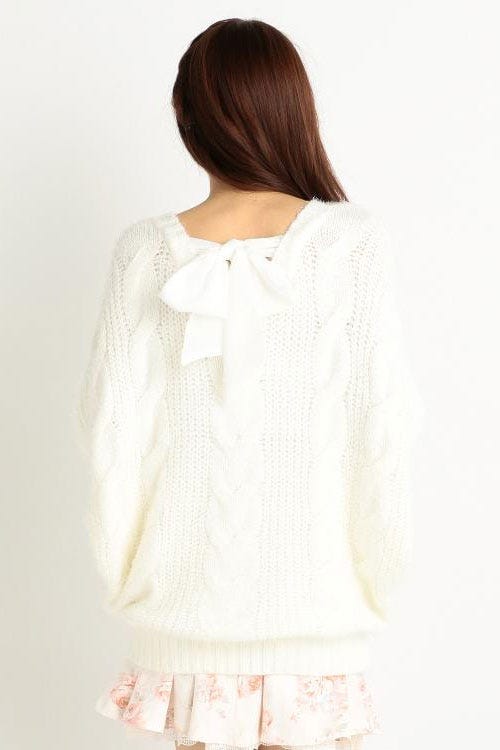 ループドルマンニット「LIZ LISA」7,452円(税込)/画像提供:Tokyo Kawaii Life