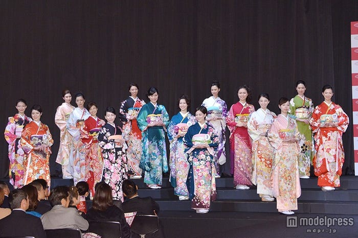 着物審査の様子