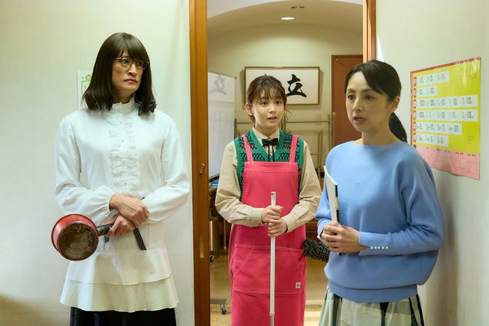 松岡昌宏、久間田琳加、櫻井淳子「家政夫のミタゾノ」第5話(C)テレビ朝日