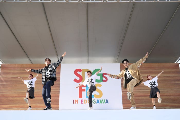 EXILE TETSUYA&澤本夏輝のステージ(C)SDGs FES in EDOGAWA
